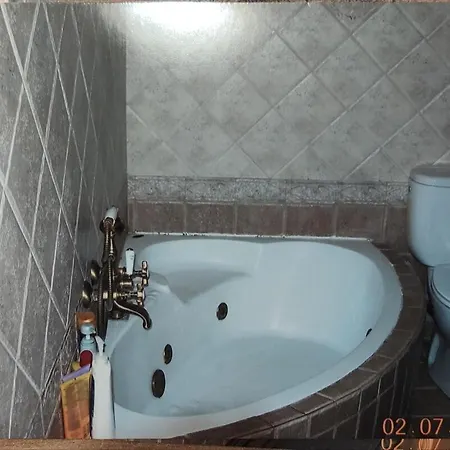 아파트 Stone Retreat In Old Town 레팀노